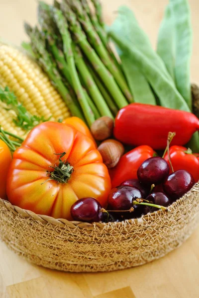 Fresh Vegetables Basket Close — Stock Photo, Image