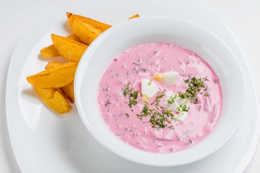 soğuk pancar çorbası, yakın