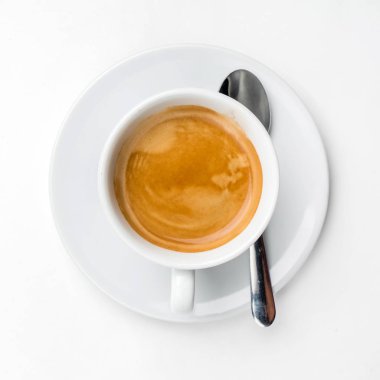 Bir fincan kahve, yakın çekim.