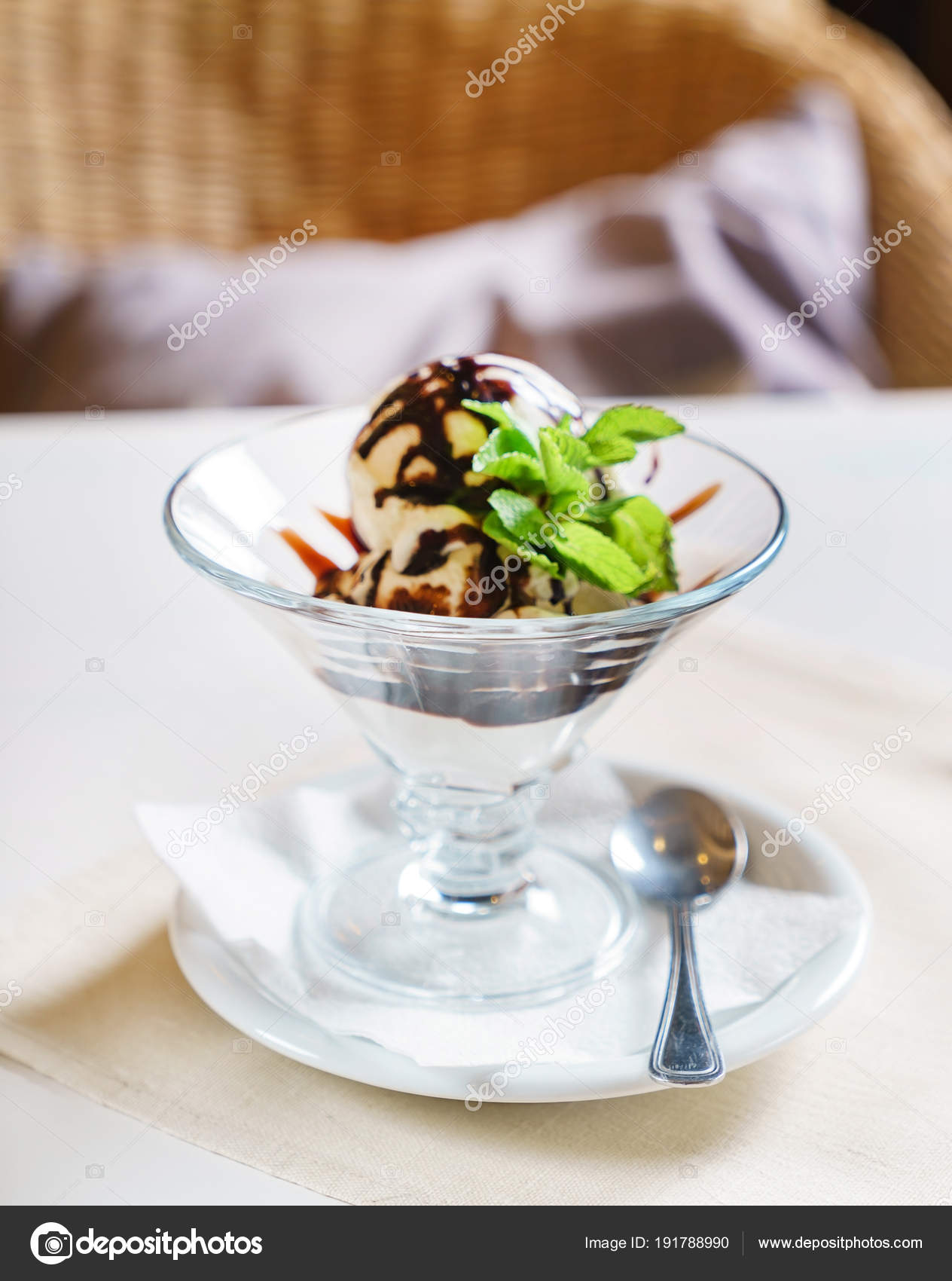 Dondurmalı Vanilyalı Puding Dondurmalı Vanilyalı Puding