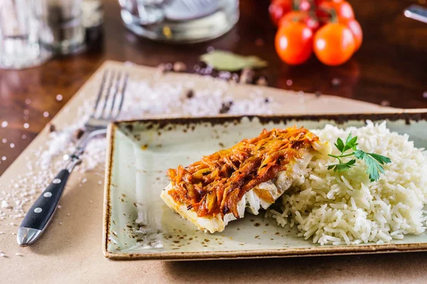 Fisch Mit Reis Nahaufnahme — Stockfoto