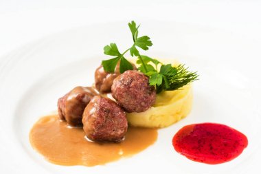 Ev yapımı İsveç köfte ve patates püresi