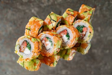suşi ile avokado, yakın çekim