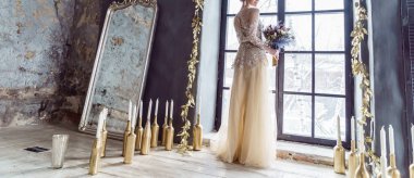 genç güzel bir gelin kılığında