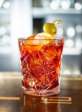 kokteyl barda, yakın çekim