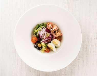 ton balığı, taze salata yakın çekim