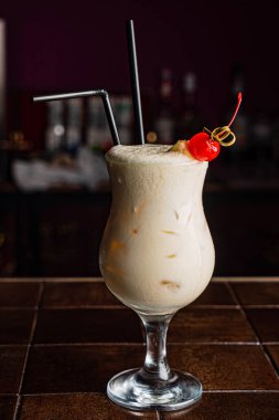 lezzetli kokteyl barda, yakın çekim