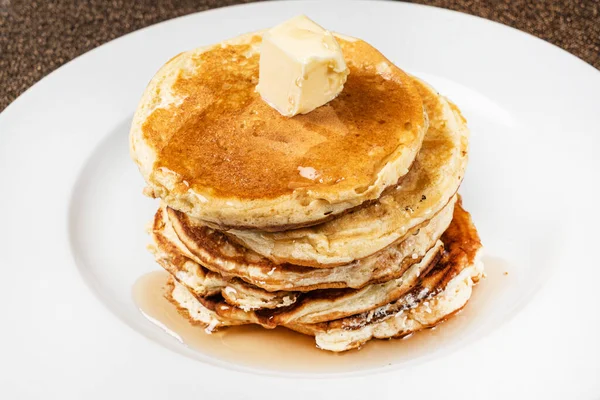 Pancake Piring Putih — Stok Foto