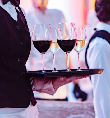 içecekler ile garson, yakın