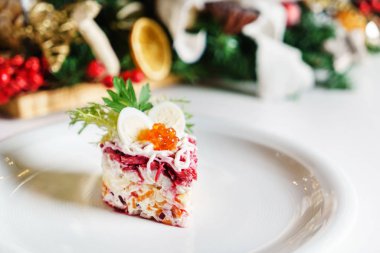 Havyarlı pancar salatası.