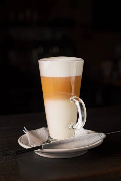 Schiuma Stratificato Caffè Caldo Bere Latte — Foto Stock