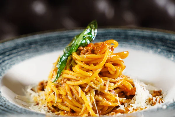 Italiaanse Pasta Met Saus — Stockfoto