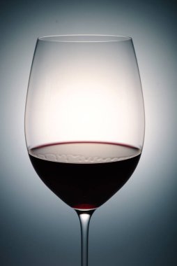 Bir bardak kırmızı şarap, makro