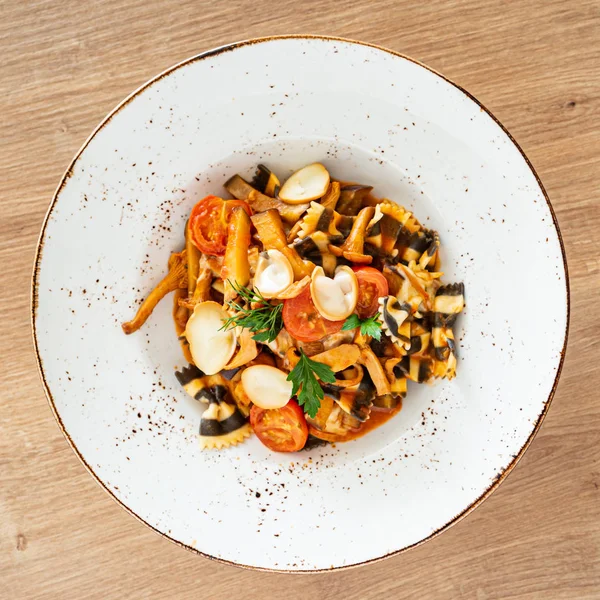 Pasta Vegetables Chanterelles — Stock Photo, Image