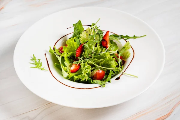 Salade Saine Fraise Roquette — Photo