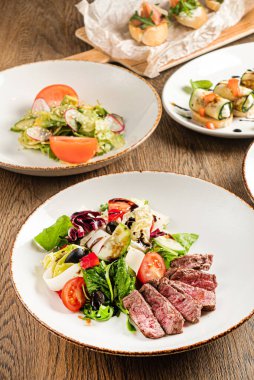 sığır etli ve sebzeli salata