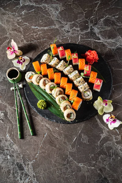 Sushi Sullo Sfondo Marmo — Foto Stock