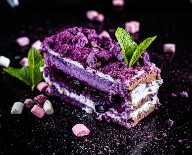 siyah arka plan üzerinde pasta