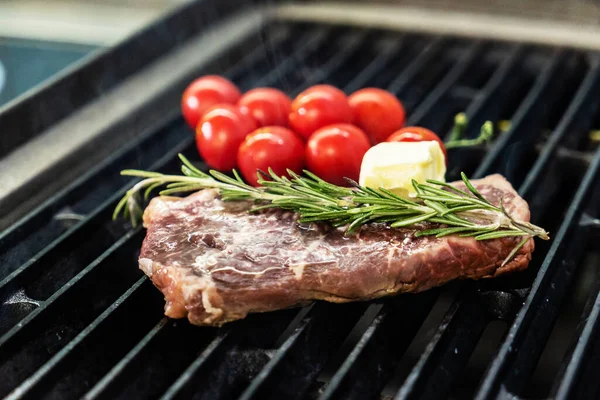 Grilled Steak Cherry Tomatoes Rosemary — Stock Photo, Image