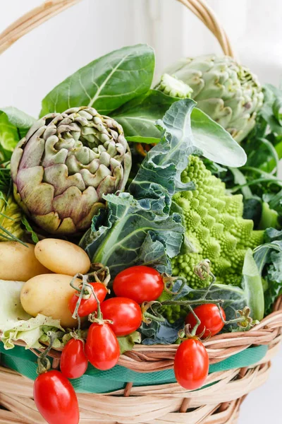 Fresh Vegetables Basket — Stock Photo, Image