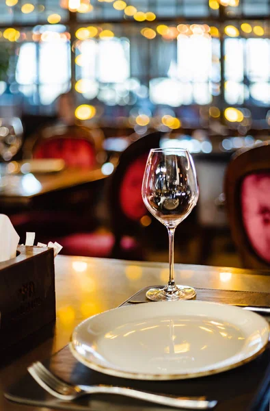 Restaurante Vacío Con Plato Flauta — Foto de Stock