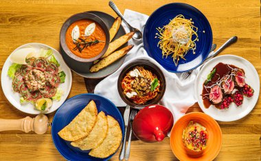 restoranda asya seti