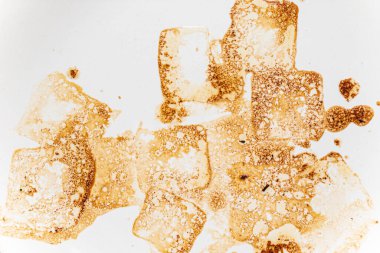 Parşömendeki kahverengi noktalar