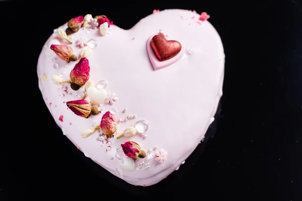Torta Con Fragola Forma Cuore San Valentino — Foto Stock