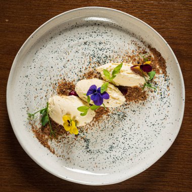 sağlıklı fıstık ezmeli dondurma (vegan, paleo)