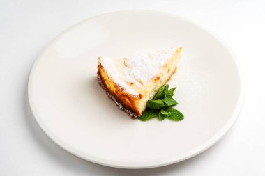 Naneli cheesecake, kapat.