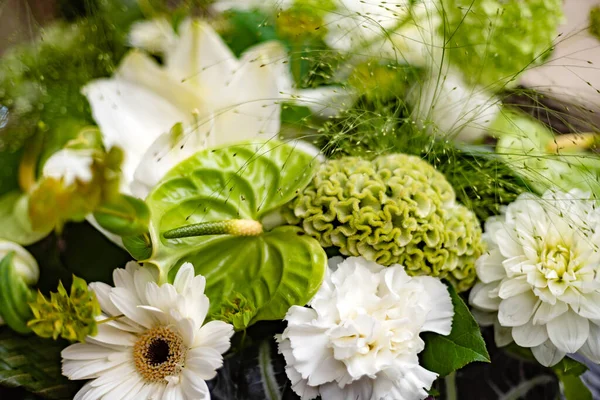 Nice Bouquet Hands — Stock Photo, Image