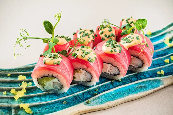 Smakelijke Broodjes Met Tonijn Saus — Stockfoto