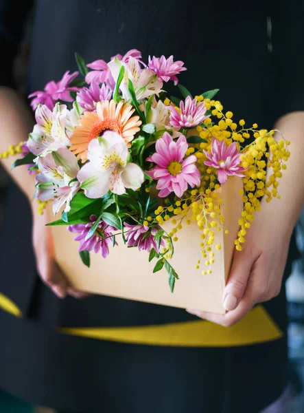 Nice Bouquet Hands — Stock Photo, Image