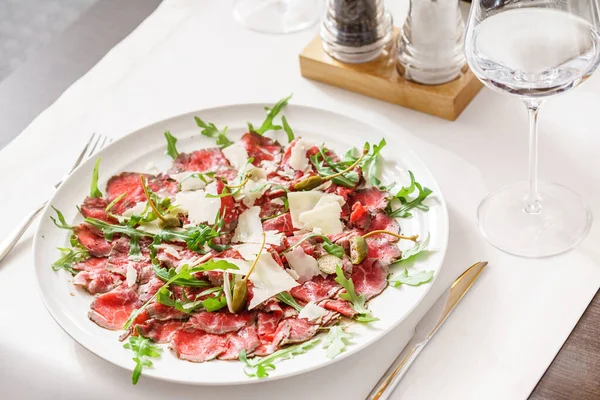 Rindfleisch Carpaccio Aus Nächster Nähe — Stockfoto