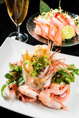 Karides aperatifi, kapat.