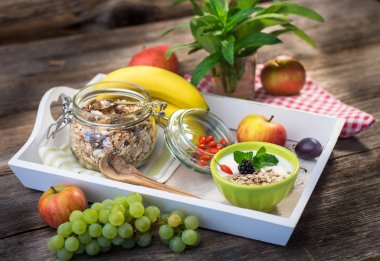 Sağlıklı taze kahvaltı