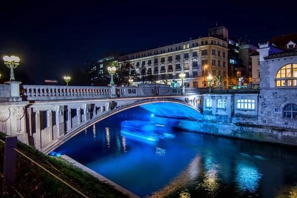 Decorazione di Natale in notte — Foto Stock