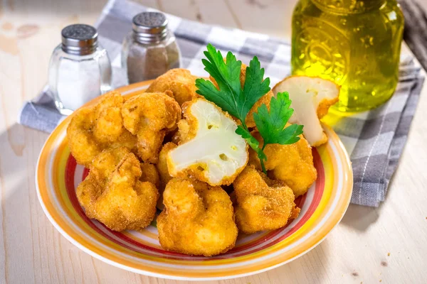 Breaded fried cauliflower — Stock Photo, Image