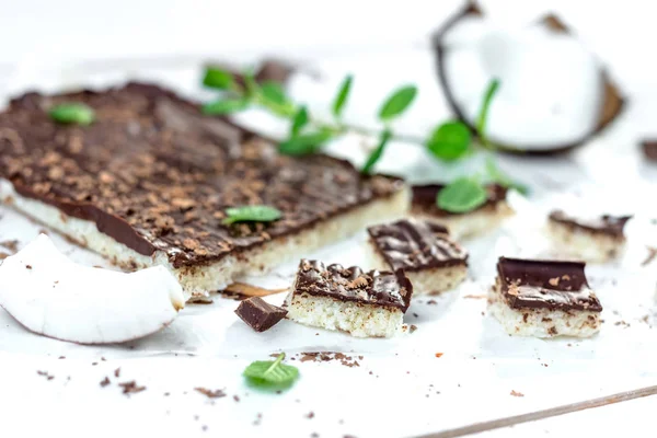 Vegan coconut cake — Stock Photo, Image