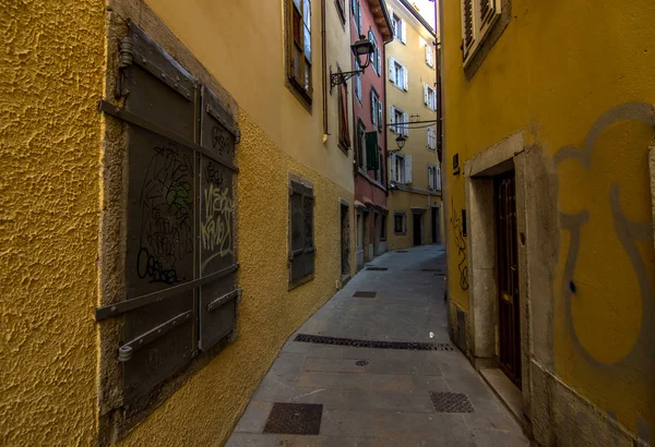 Gatan Piran stad — Stockfoto