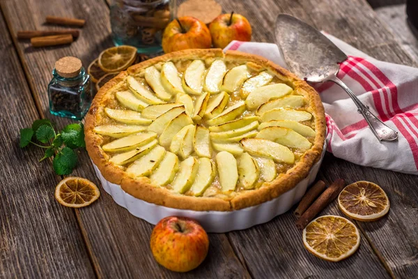 Tarte aux pommes maison — Photo