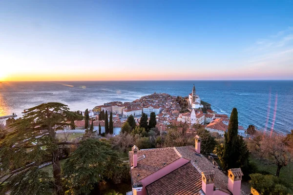 Panorama de belo piran — Fotografia de Stock