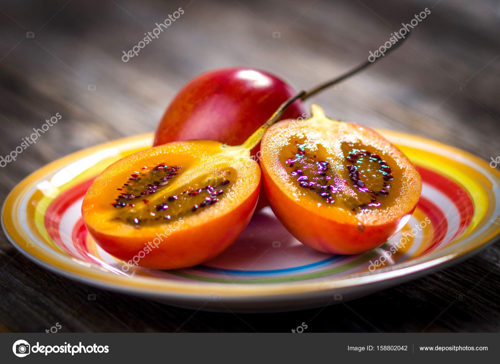 Tamarillo aus frischem Obst Stockfotografie lizenzfreie Fotos
