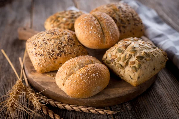 Various types of bread — Stock Photo, Image