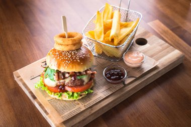 Ev yapımı hamburger 