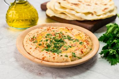 Ev yapımı krem humus