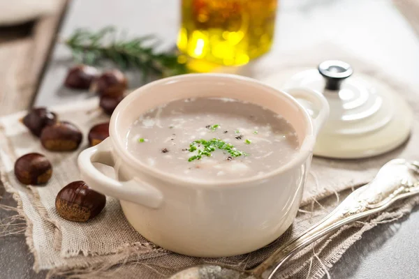 Autumn creamy chestnut soup — Stock Photo, Image