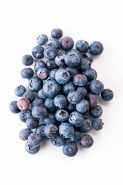 beyaz yaban mersinleri