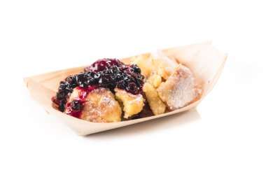 Tipik Avusturya tatlı Kaiserschmarrn 