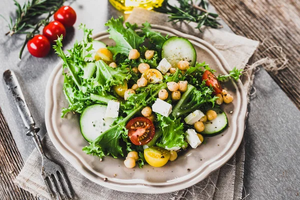 Fräsch Frisk Sallad Med Kikärter — Stockfoto